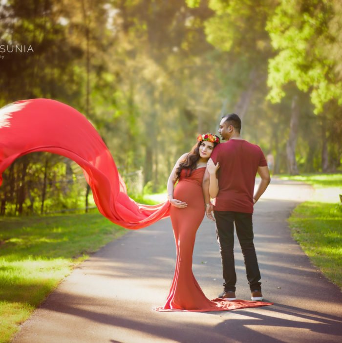 Couple maternity photography session in Sydney